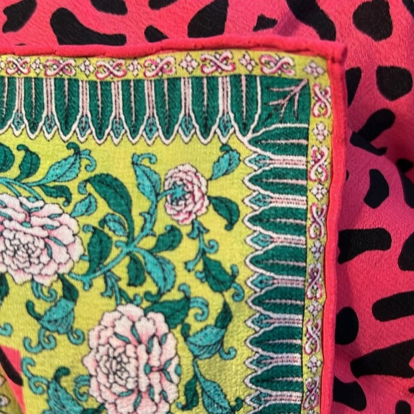 🐆🖤Vintage Silk Snow Leopard in Heart Scarf by Charlotte Sparre | 34” Square - Picture 5 of 17